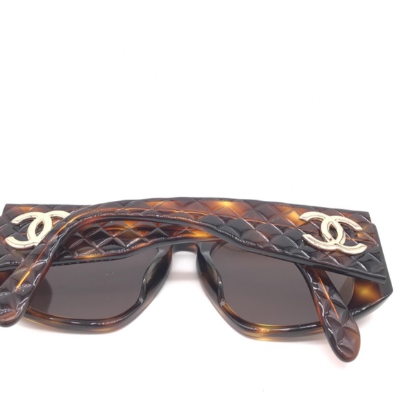 CHANEL iCONiC Tortoise Shell Brown Quilted CC Logo Sunglasses W/Case 💯AuThEnTiC - Picture 15 of 16